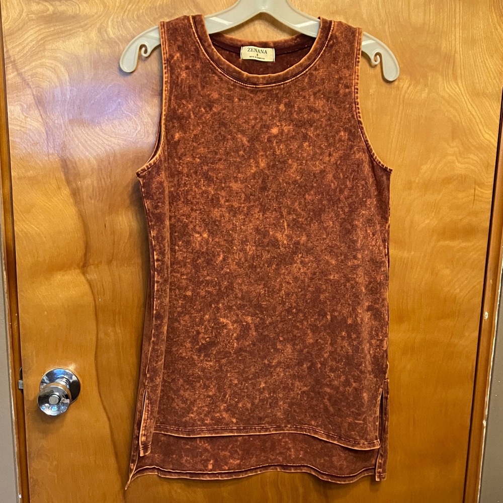 ZENANA.  Outfitters Rust Tank Top. Size Small. Very Soft. High Low at bottom.EUC